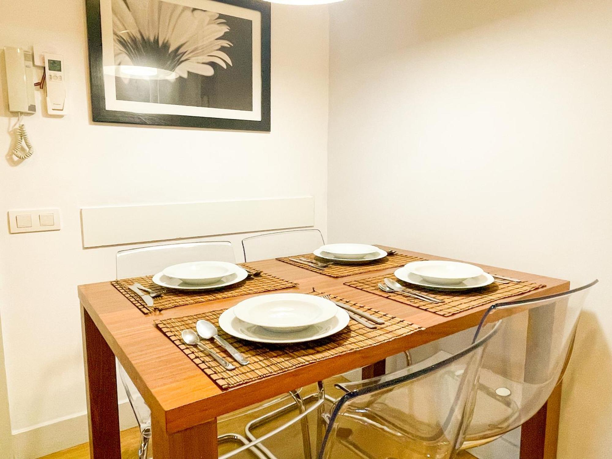 Apartment Boutique Pare Lainez- 2 Bedroom Sagrada Famlia With Balcony Barcelona